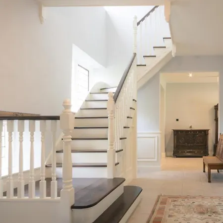 Grand Manor House Bristol-celebrations Events Hens - Simply Check In Villa