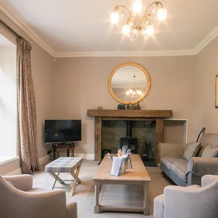 Grand Manor House Bristol-celebrations Events Hens - Simply Check In Вилла *