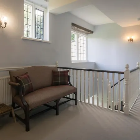 Grand Manor House Bristol-celebrations Events Hens - Simply Check In * Бристоль
