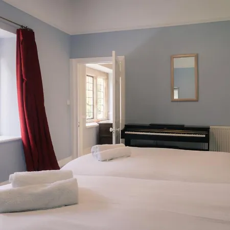 Grand Manor House Bristol-celebrations Events Hens - Simply Check In *